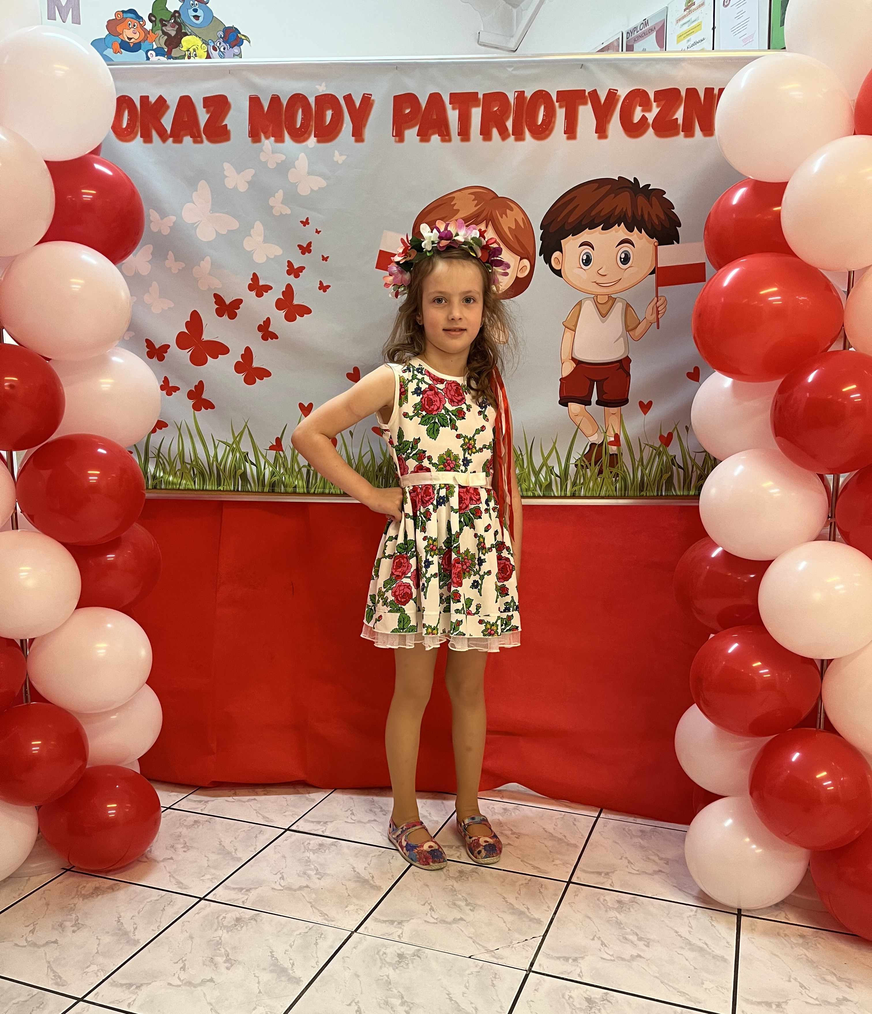 Pokaz Mody Patriotycznej - były stroje z elementami ludowymi.